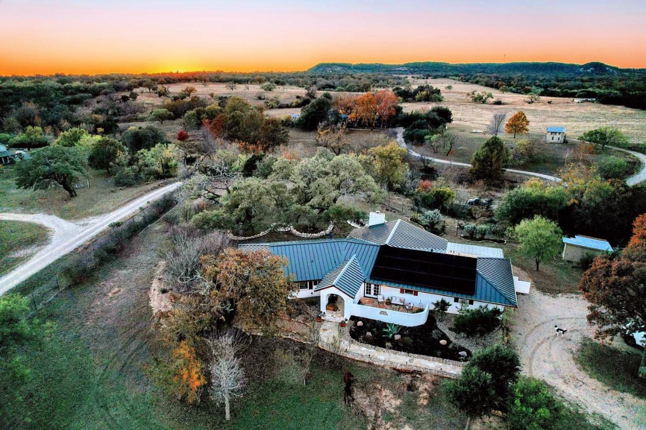 Casa Bonita Firepit-Grill & Hill Country Views! Villa Fredericksburg Eksteriør bilde