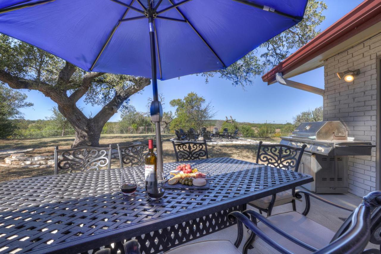 Casa Bonita Firepit-Grill & Hill Country Views! Villa Fredericksburg Eksteriør bilde