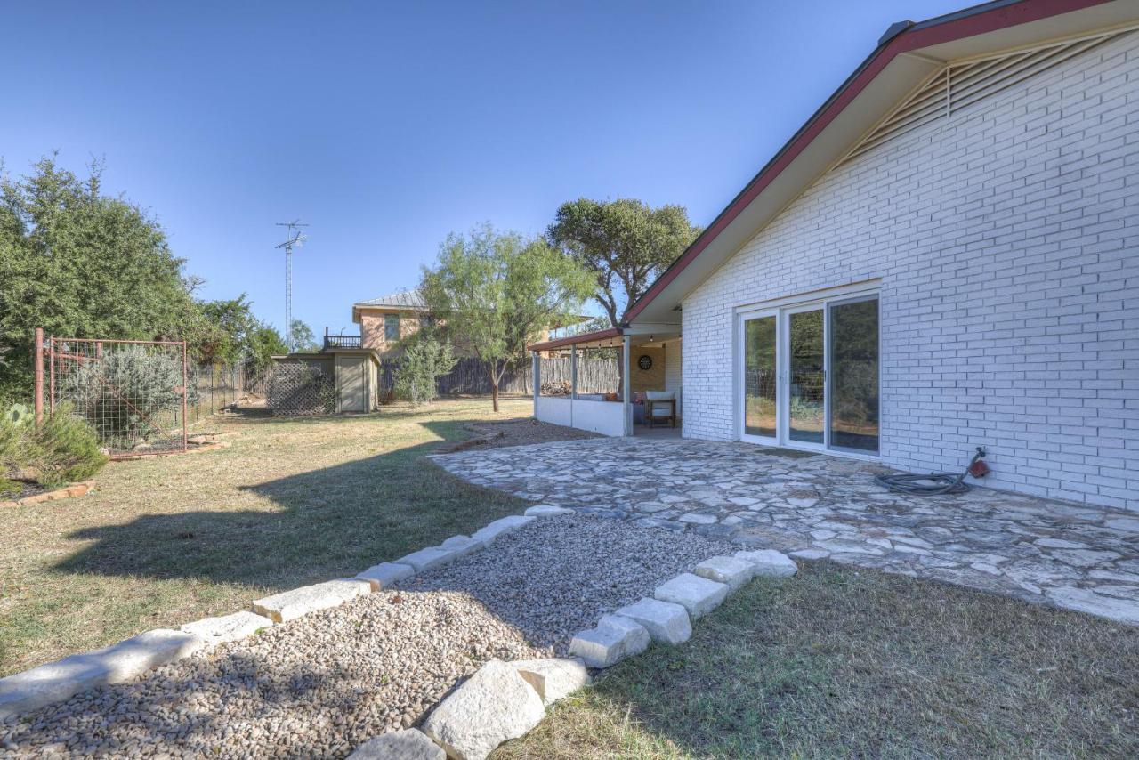 Casa Bonita Firepit-Grill & Hill Country Views! Villa Fredericksburg Eksteriør bilde